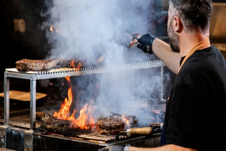 What to Consider When Choosing a Steak Restaurant